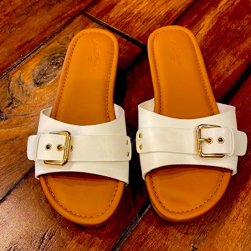 Universal thread size 6 sandals
